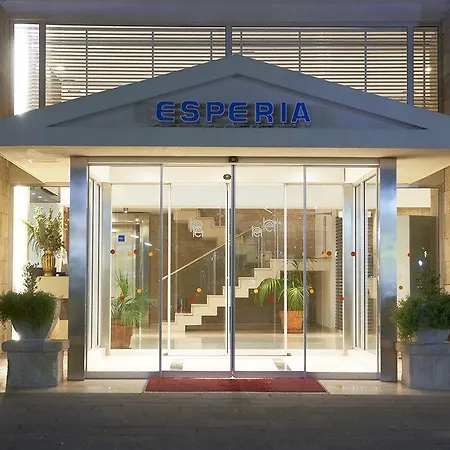 Esperia Hotell 3*