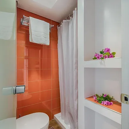 Esperia Hotell 3*